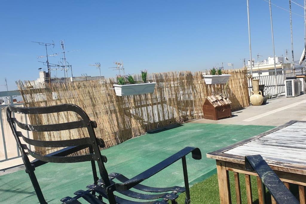 Appartement Καλινοβου 1 Κευελπιδων Πεδιον Αρεωσ à Athènes Extérieur photo