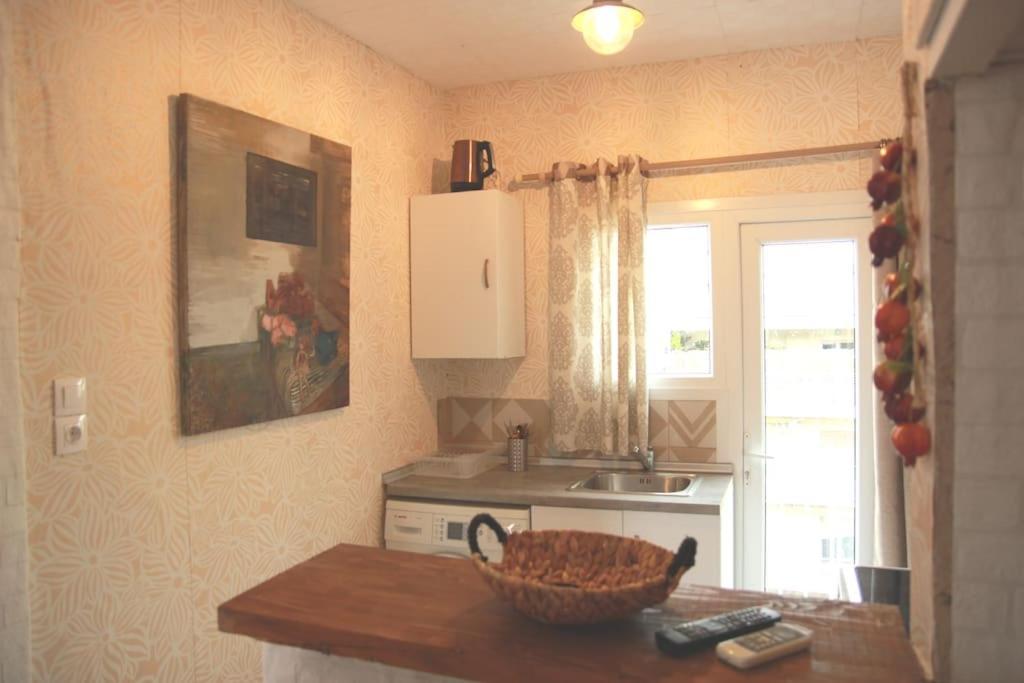 Appartement Καλινοβου 1 Κευελπιδων Πεδιον Αρεωσ à Athènes Extérieur photo